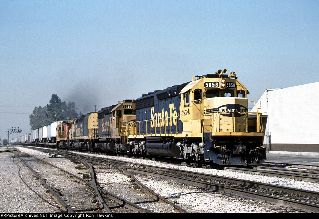 ATSF 5858 (REPOST)